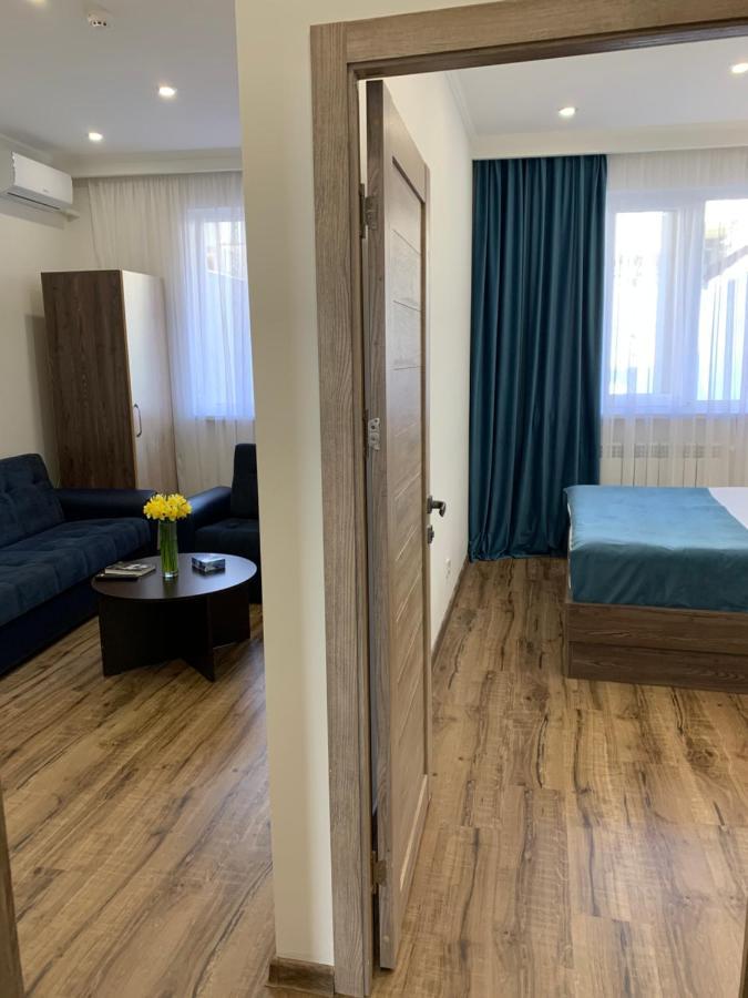 Vertoni Hotel Ереван Экстерьер фото