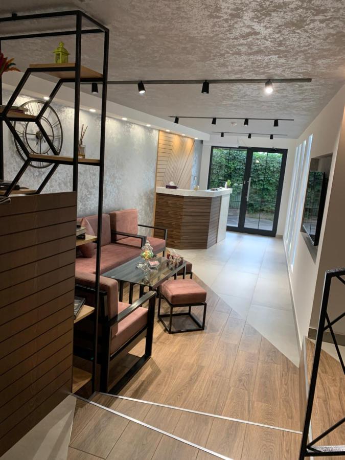 Vertoni Hotel Ереван Экстерьер фото